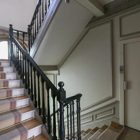 Spacious And Warm Apartamento